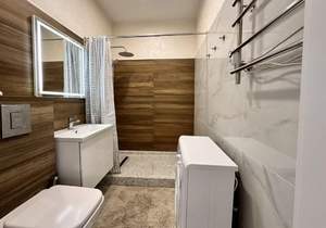 1-к квартира, вторичка, 42м2, 3/6 этаж