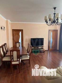 3-к квартира, вторичка, 100м2, 8/10 этаж