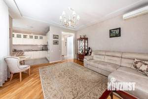 2-к квартира, вторичка, 110м2, 3/5 этаж
