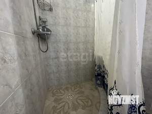 3-к квартира, вторичка, 68м2, 1/6 этаж