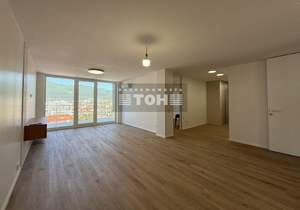3-к квартира, вторичка, 82м2, 10/12 этаж