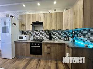 2-к квартира, вторичка, 63м2, 1/7 этаж