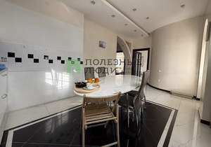 3-к квартира, вторичка, 93м2, 5/5 этаж