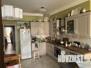 2-к квартира, вторичка, 90м2, 1/2 этаж