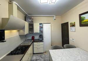 2-к квартира, вторичка, 45м2, 1/9 этаж
