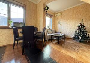 3-к квартира, вторичка, 100м2, 2/2 этаж