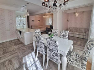 2-к квартира, вторичка, 130м2, 2/6 этаж