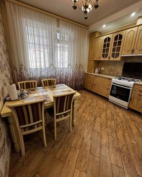 3-к квартира, вторичка, 106м2, 6/7 этаж