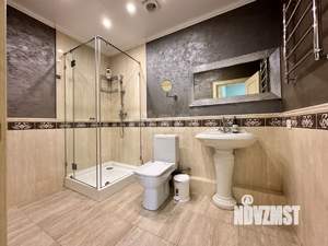 2-к квартира, вторичка, 108м2, 1/5 этаж