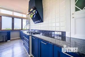 5-к квартира, вторичка, 294м2, 4/4 этаж