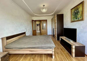 2-к квартира, вторичка, 73м2, 4/5 этаж