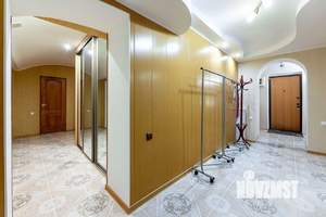 3-к квартира, вторичка, 145м2, 1/4 этаж