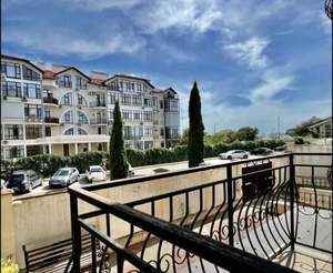 2-к квартира, вторичка, 72м2, 1/5 этаж