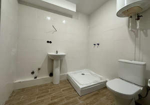 Студия квартира, вторичка, 27м2, 1/8 этаж