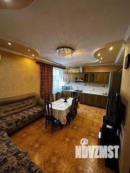 3-к квартира, вторичка, 74м2, 1/4 этаж