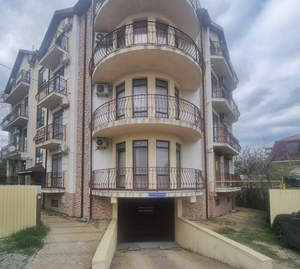 1-к квартира, вторичка, 70м2, 1/4 этаж