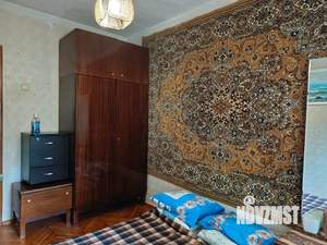 3-к квартира, вторичка, 65м2, 2/2 этаж