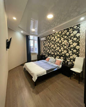 2-к квартира, вторичка, 65м2, 1/7 этаж