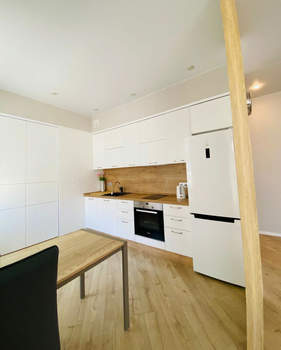 2-к квартира, вторичка, 85м2, 3/8 этаж
