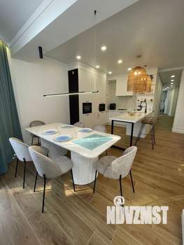 2-к квартира, вторичка, 104м2, 2/3 этаж