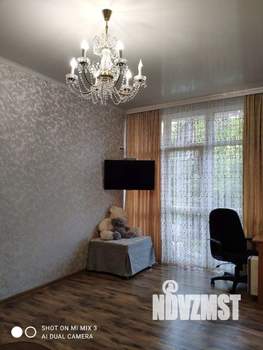 2-к квартира, вторичка, 65м2, 1/6 этаж