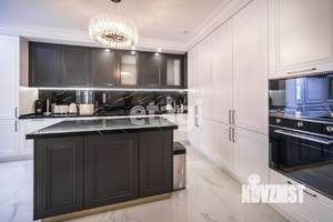 2-к квартира, вторичка, 102м2, 6/8 этаж