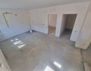 2-к квартира, вторичка, 61м2, 1/4 этаж