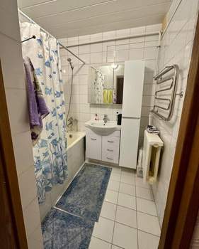 2-к квартира, вторичка, 62м2, 1/3 этаж