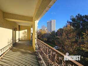 Студия квартира, вторичка, 67м2, 3/6 этаж