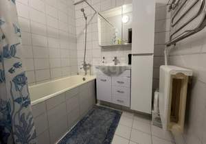 2-к квартира, вторичка, 61м2, 1/3 этаж
