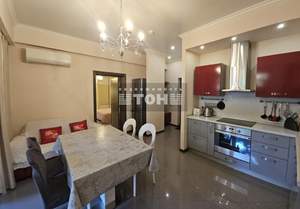 2-к квартира, вторичка, 78м2, 1/6 этаж