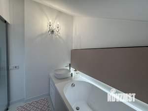 3-к квартира, вторичка, 98м2, 7/7 этаж