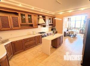 4-к квартира, вторичка, 145м2, 3/5 этаж