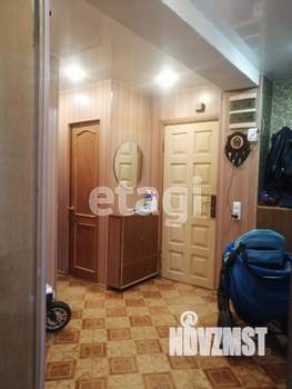 3-к квартира, вторичка, 64м2, 1/5 этаж