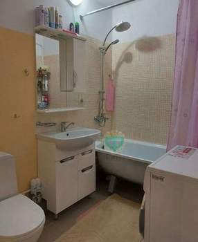 2-к квартира, вторичка, 69м2, 12/16 этаж