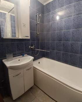 3-к квартира, вторичка, 60м2, 9/9 этаж