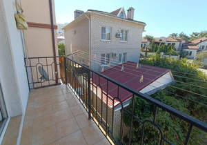 2-к квартира, вторичка, 80м2, 2/4 этаж
