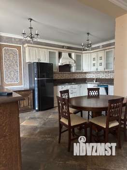 2-к квартира, вторичка, 100м2, 1/8 этаж