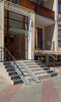 2-к квартира, вторичка, 50м2, 1/8 этаж