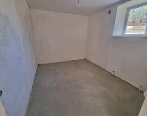 2-к квартира, вторичка, 61м2, 1/4 этаж