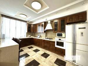 Студия квартира, вторичка, 87м2, 3/6 этаж