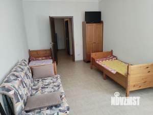 2-к квартира, вторичка, 70м2, 1/3 этаж
