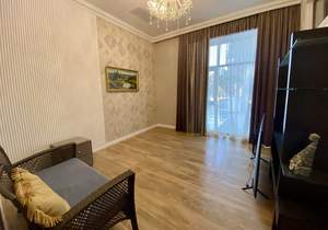 4-к квартира, вторичка, 150м2, 2/14 этаж