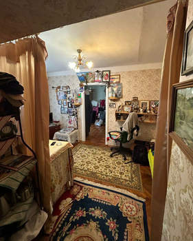 2-к квартира, вторичка, 40м2, 1/5 этаж