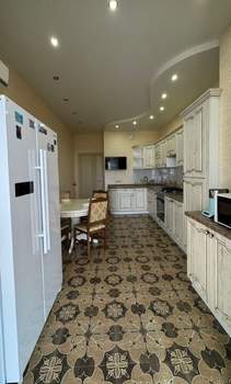3-к квартира, вторичка, 98м2, 8/9 этаж
