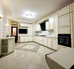 3-к квартира, вторичка, 106м2, 2/5 этаж