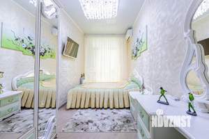 2-к квартира, вторичка, 80м2, 3/8 этаж