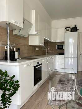 2-к квартира, вторичка, 60м2, 1/7 этаж