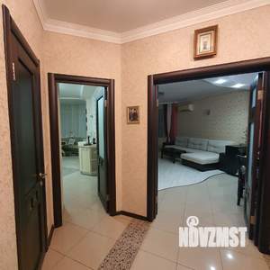 3-к квартира, вторичка, 106м2, 2/5 этаж