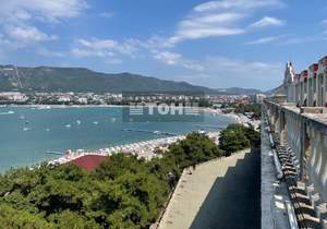 4-к квартира, вторичка, 238м2, 7/8 этаж